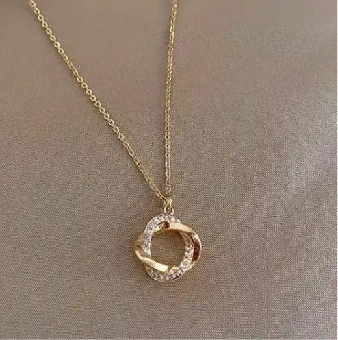 Luxury Interlocking Loop Halo Circle Necklace | Gold & Silver